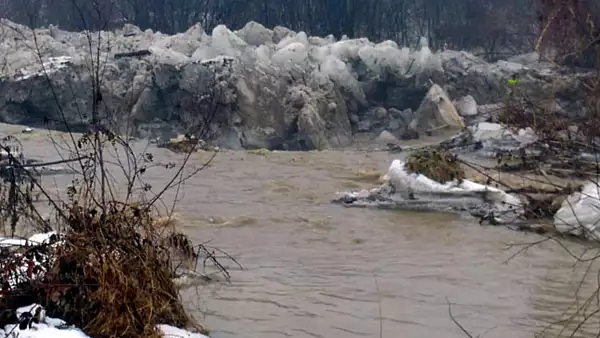 INHGA: Cod galben de inundatii in 13 bazine hidrografice din 29 de judete. Unde va lovi urgia apelor