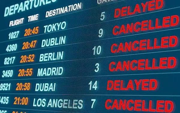 Intarzieri si zboruri anulate. Wizz Air da vina pe vreme si acuza Eurocontrol de incapacitatea de a gestiona traficul aerian. Sfatul Guvernului pentru romani