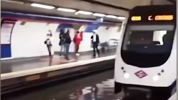 Inundatie de proportii la metroul din Madrid. Circulatia a fost oprita