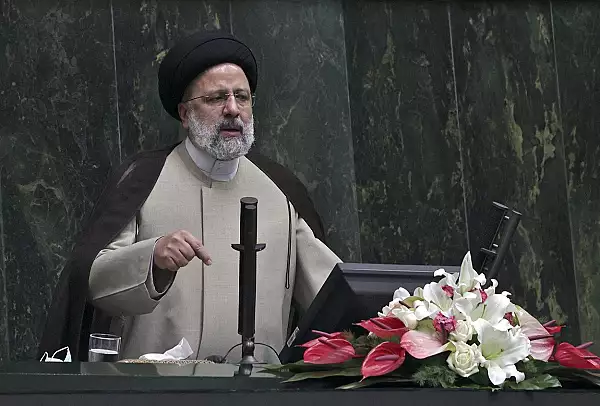 Iranul se confrunta cu o ,,revolta", admite presedintele Raisi