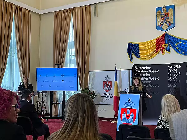 Irina Schrotter a primit titlul de Doctor Honoris Causa din partea UAD Cluj-Napoca.Organizatoarea Romanian Creative Week: Sper ca acest moment sa inspire multi 
