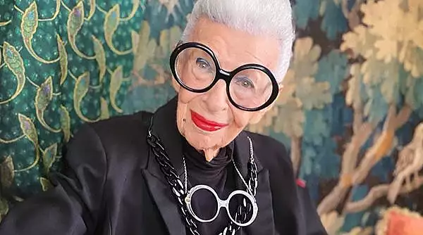 Iris Apfel, simbol excentric al modei si femeie de afaceri de succes, s-a stins din viata 