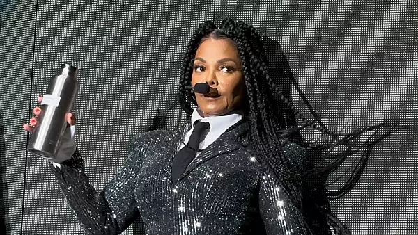 Janet Jackson isi cere scuze dupa derapajul halucinant la adresa Kamalei Harris. Pana si fanii solistei au fost socati