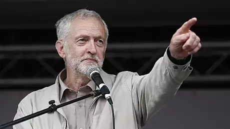 Jeremy Corbyn a fost reales la conducerea Partidului Laburist din Marea Britanie