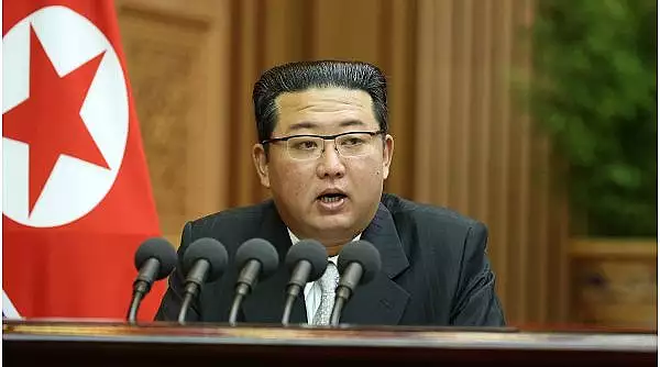 Kim Jong Un ordona nord-coreenilor infometati sa manance mai putine alimente pana in 2025 