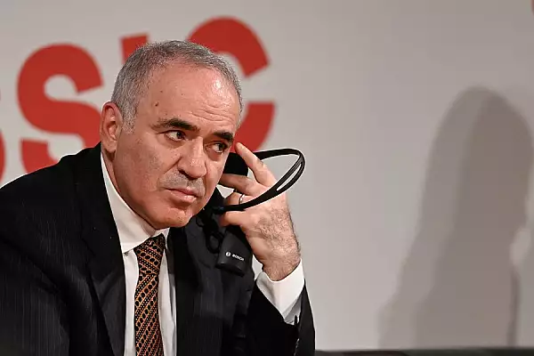 Legendarul sahist Garry Kasparov, invitatul Politehnicii din Timisoara la 100 de ani de la absolvirea primei generatii de ingineri