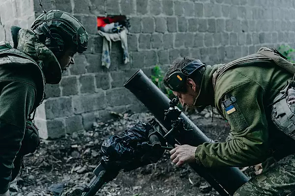 LIVE Razboi in Ucraina - ziua 802: Fortele Moscovei au atacat in noaptea de Pasti cu 24 de drone Shahed / Rusia l-a pus pe Zelenski pe lista celor dati in urmar