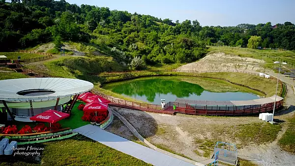 Locul din Romania care ascunde un lac de pe vremea dacilor si romanilor. Strainii sunt fascinati de ceea ce se intampla aici 