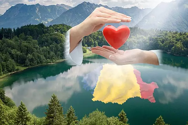 Locul din Romania unde exista cel mai mare lac helioterm din lume. Are proprietati unice, trebuie sa ajungi aici
