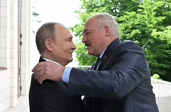  Lukasenko il cearta pe Zelenski ca pune conditii ,,gigantului Rusia" pentru negocieri
