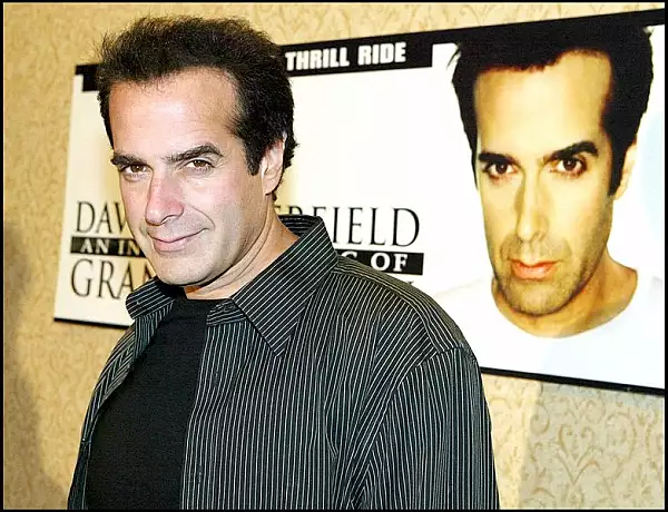 Magicianul David Copperfield, acuzat de mai multe femei de comportament sexual inadecvat. Mai mult de jumatate spun ca erau minore