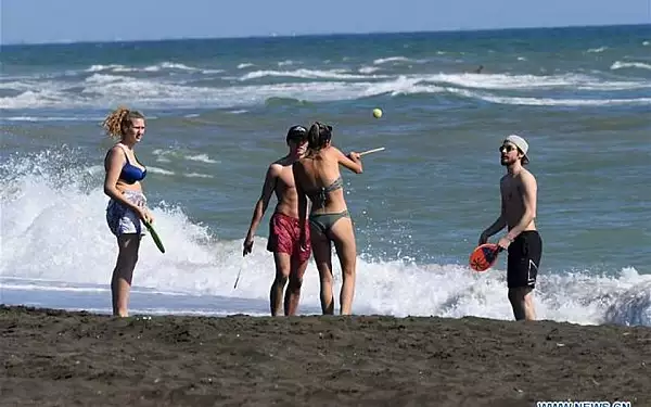 Marea Adriatica clocoteste la propriu. Temperatura apei a depasit 30 de grade