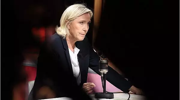 Marine Le Pen refuza sprijinul Kremlinului si spune ca e ,,o provocare" din partea rusilor