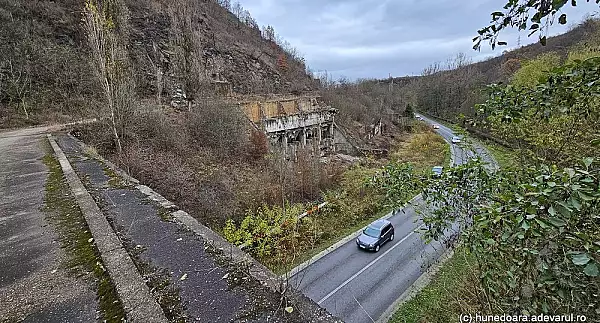 Marirea si decaderea unui fost mare centru minier. Mega-constructiile din anii '60 au ajuns istorie VIDEO