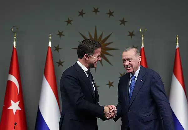 Mark Rutte l-a convins pe Erdogan sa il sustina la sefia NATO, transmite presa olandeza / Pe cine s-ar mai putea baza Klaus Iohannis