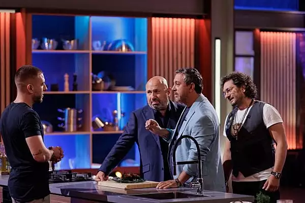 MasterChef 23 septembrie 2024. Catalin Scarlatescu rabufneste in fata unui concurent. ,,Ce le faceti? Le-ati innebunit de creier pe toate?"