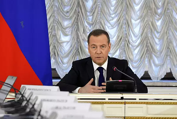 Medvedev ameninta din nou cu holocaustul nuclear: Sper ca ,,prietenii" nostri de peste Ocean sunt constienti