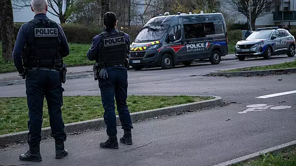 Mesaj infiorator, primit de elevi de la 40 de licee din Franta! Autorul spune ca institutiile vor exploda: a fost alertata politia