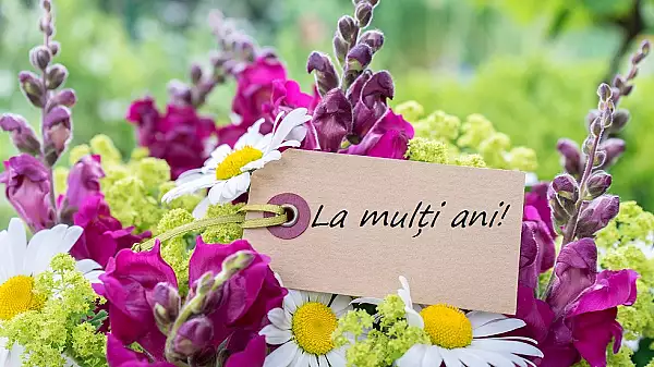 Mesaje de Florii - Idei pentru a le transmite un mesaj inspirat sarbatoritilor din aceasta zi