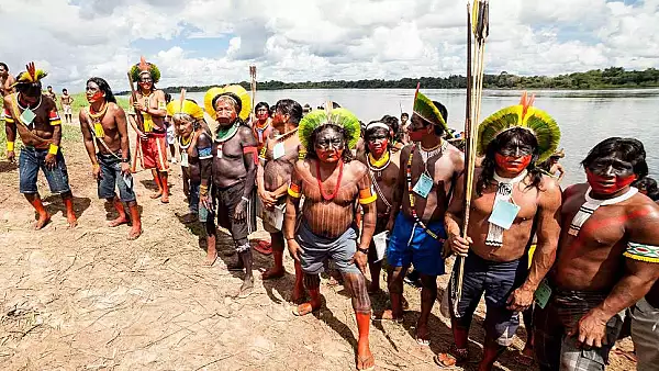Metoda inedita pe care indigenii din Amazon o folosesc pentru a se vindeca de Covid-19