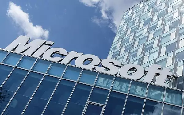 Microsoft: datele
generate de clientii comerciali sau cei din
sectorul public in UE vor fi stocate si prelucrate tot in UE