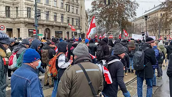 Mii de austrieci au participat la proteste impotriva restrictiilor antiepiemice, in centrul Vienei