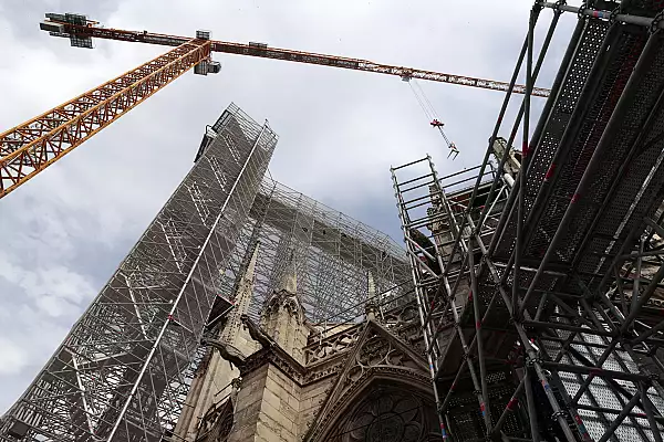Ministrul francez al Culturii este increzator ca Notre-Dame se va redeschide inainte de Paris 2024