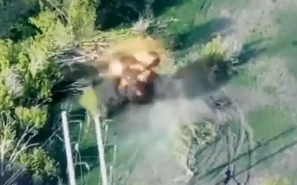 Momentul in care un tanc rus este distrus de doua mine. Ce antrenamente fac ucrainenii pentru a distruge vehiculele rusesti VIDEO