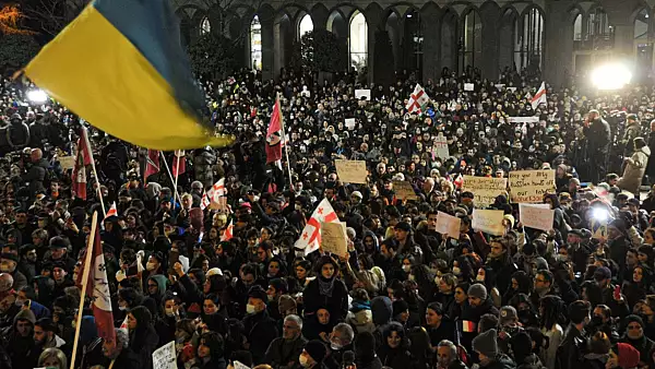 Moscova da vina pe Statele Unite pentru protestele din Georgia. Noul scenariu al propagandei Kremlinului