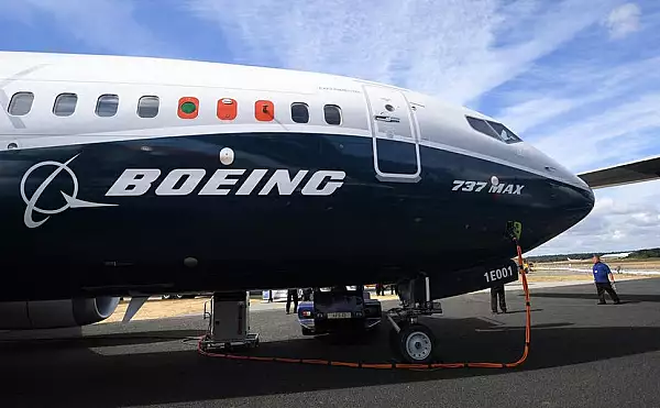 Muncitorii Boeing descriu haosul si disfunctionalitatile din fabrica, dupa ce un avion 737 Max si-a pierdut o usa in timpul zborului