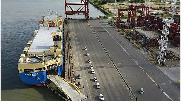 Navele chinezesti dispar de pe sistemele de monitorizare, cauzand ingrijorari in transportul maritim