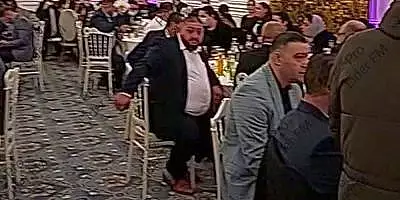 Nunta cu 140 de participanti, oprita de politisti vineri seara intr-un restaurant din Tecuci. Nuntasii, amendati