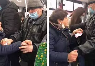 O femeie si un barbat s-au luat la bataie intr-un autobuz din Iasi! Totul s-a intamplat din cauza mastii de protectie care era purtata necorespunzator!