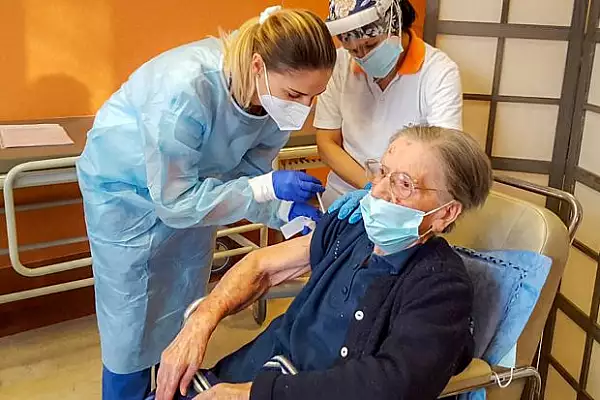 O italianca de 108 ani, vaccinata impotriva Covid. Fatima Negrini a invins virusul in primavara trecuta