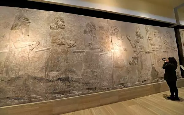 O placa sumeriana, veche de 4.000 de ani, va fi restituita Irakului de British Museum