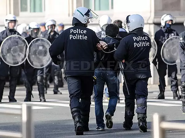 Operatiune anti-terorista de amploare in Belgia. Sapte persoane care pregateau un atac au fost arestate

