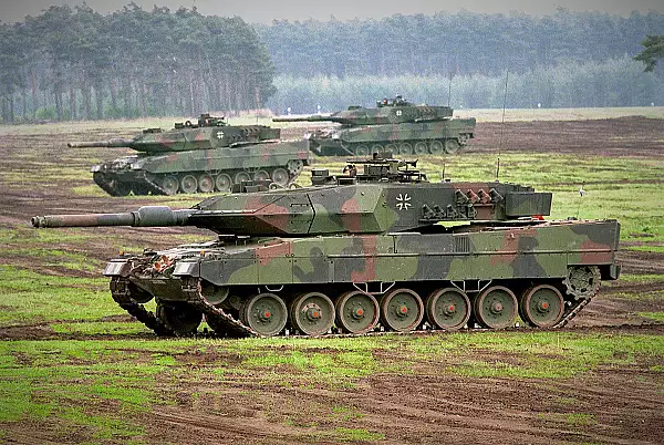 Opozitia din Germania avertizeaza asupra consecintelor livrarii de tancuri Ucrainei: "ne aduce mai aproape de al treilea razboi mondial"