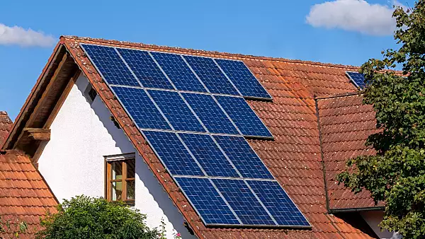 Panourile fotovoltaice nu mai sunt la moda! Noua metoda prin care poti scapa de facturi enorme la curent