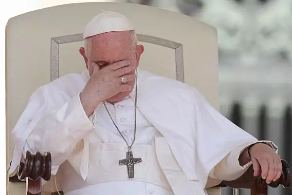 Papa Francisc a anuntat ca inca este bolnav: ,,Am pregatit un discurs, dar puteti auzi ca nu sunt in stare sa il citesc"