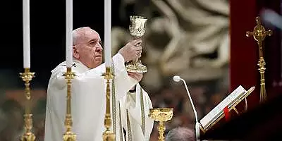 Papa Francisc i-a criticat pe cei care merg la slujbe doar pentru imagine si care se roaga ,,cu oboseala, ca niste papagali"