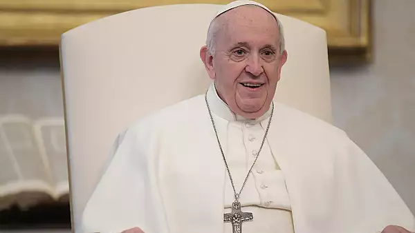 Papa Francisc isi amana vizita in Liban din motive de sanatate