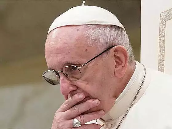 Papa Francisc isi anuleaza audientele din cauza ,,gripei usoare"