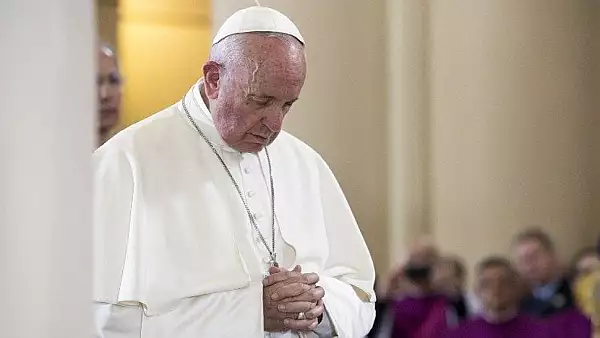 Papa Francisc participa astazi la rugaciunea pentru victimele pandemiei de coronavirus, alaturi de alti lideri religiosi