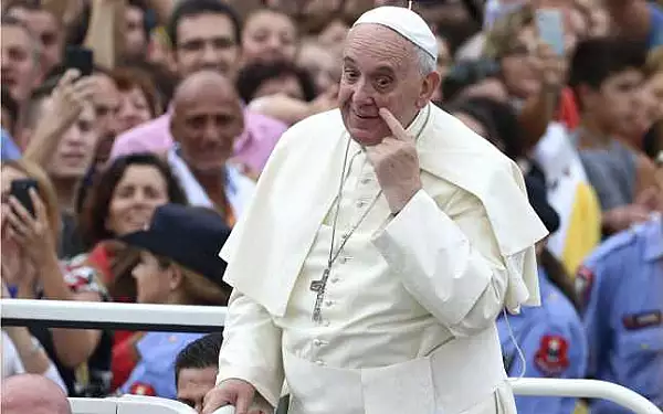 Papa ii indeamna pe crestini sa salveze planeta de la distrugere
