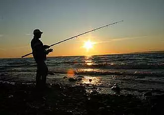 Pasiunea pentru pescuit in randul vedetelor - 10 celebritati care pescuiesc