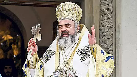 Patriarhul Daniel oficiaza prima slujba la Catedrala Mantuirii Neamului