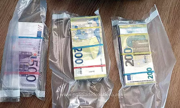 Peste 200.000 de euro, descoperiti in bagajul unui barbat, la Aeroportul Henri Coanda. De unde ar fi provenit FOTO