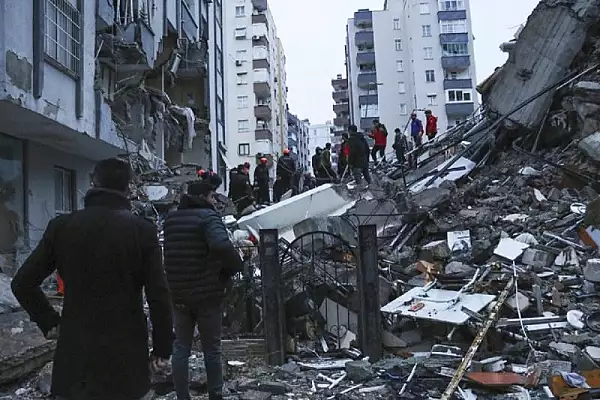 Peste 8100 de decese dupa cutremurele devastatoare din Turcia si Siria. Erdogan a decretat stare de urgenta