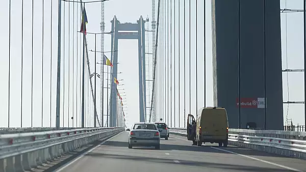Podul peste Dunare de la Braila a crapat din nou. Ministrul Grindeanu recunoaste: ,,Exista neconformitati"