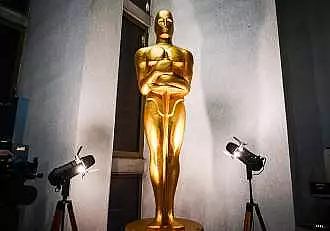 Povestea statuetei de la Oscar. Ce reprezinta si ce valoare are